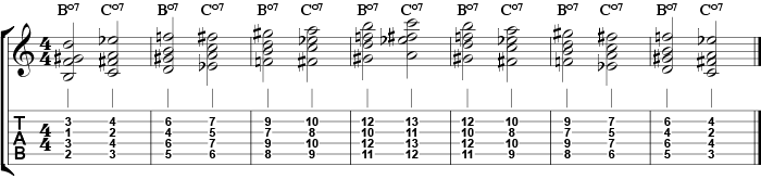 C forminsket skala opp og ned med forminskede akkorder fra skalaen